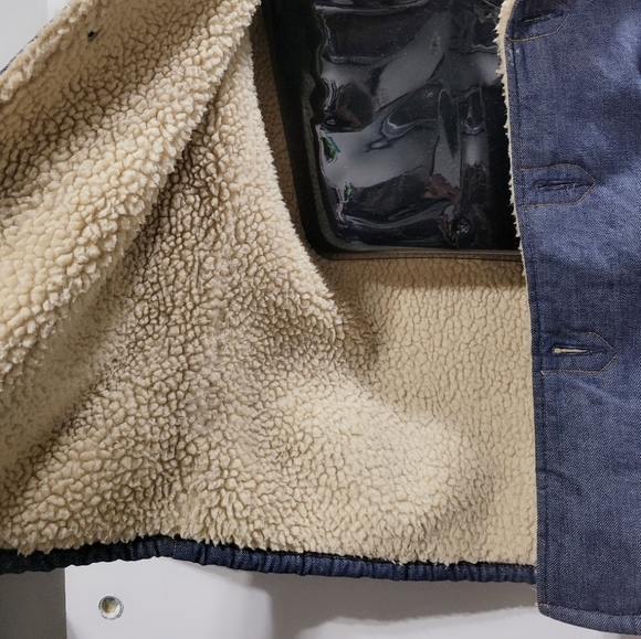 Raritan Sportswear Denim Trucker Jacket - Picture 4 of 6